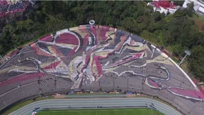 ¿Sabías que el Estadio Universitario Alberto “Chivo” Córdova tiene un mural de Leopoldo Flores en sus gradas?
